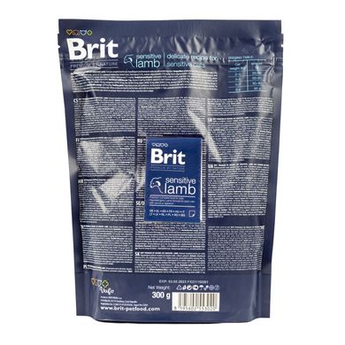 Сухий корм для кішок із чутливим травленням Brit Premium Sensitive з ягнятком 300 г